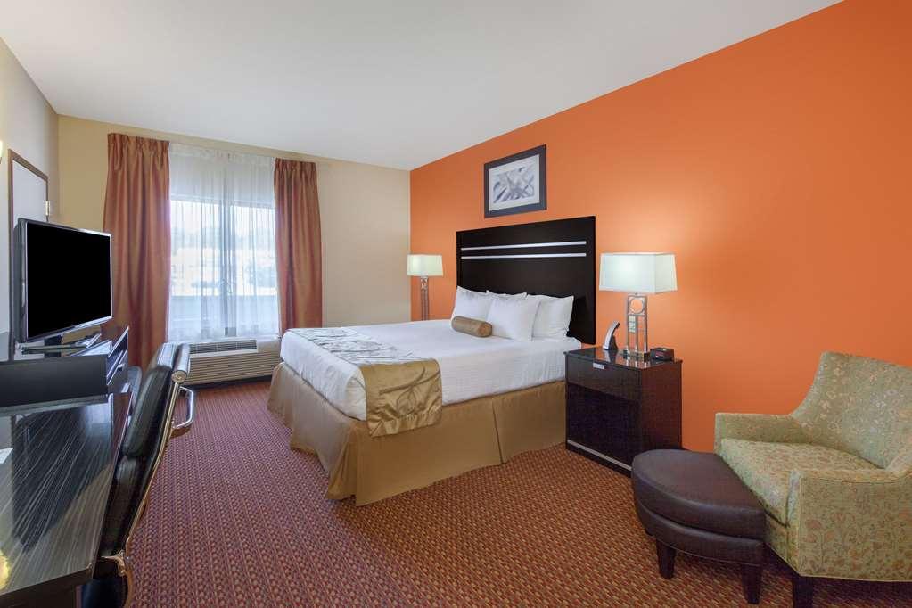 La Quinta Inn & Suites By Wyndham Tulsa Midtown Habitación foto
