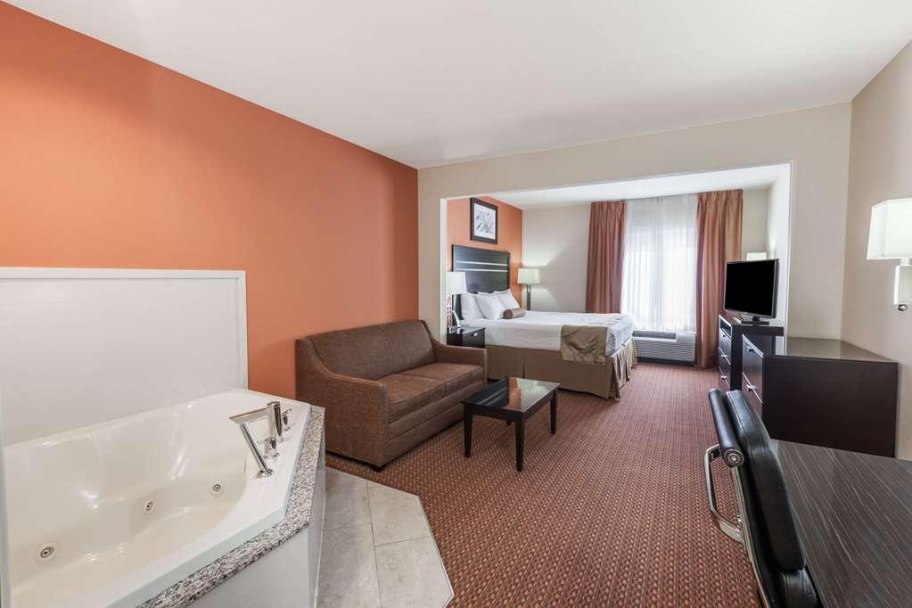 La Quinta Inn & Suites By Wyndham Tulsa Midtown Habitación foto