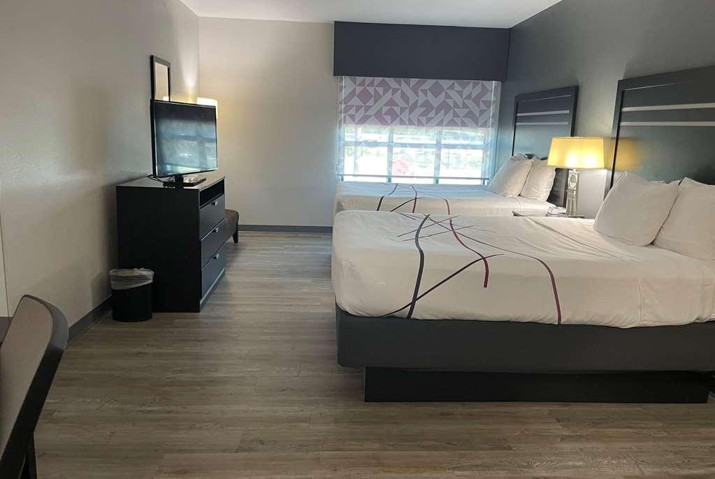 La Quinta Inn & Suites By Wyndham Tulsa Midtown Habitación foto